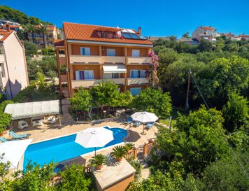 Apartments Sany with pool, island of Rab Croatia